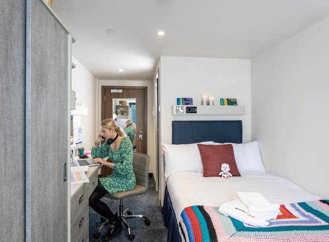 September 2026/27 | Bills Included | Gold Ensuite Main Photo