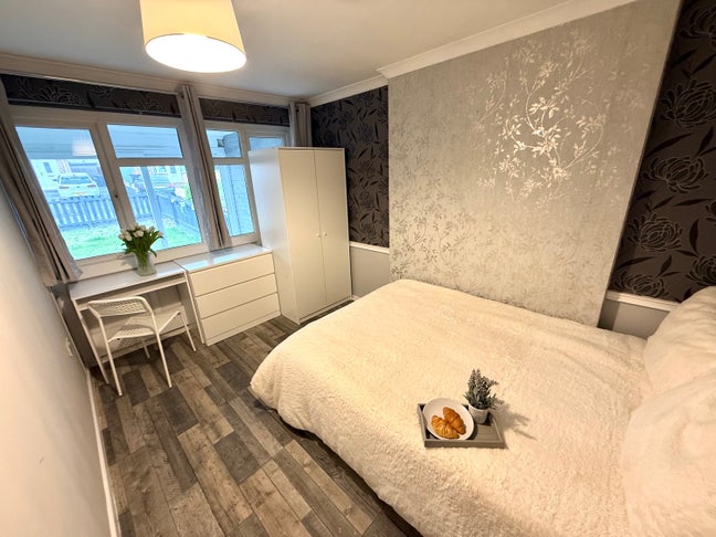 Cosy Rooms Available in Wellington Area Main Photo