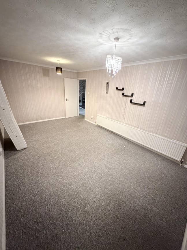 Master bedroom  Main Photo