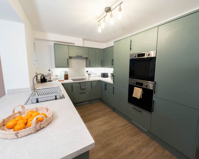 Fantastic, Brand New, Shared Home Available NOW Main Photo