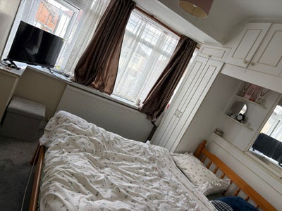 Beautiful double room available  Main Photo