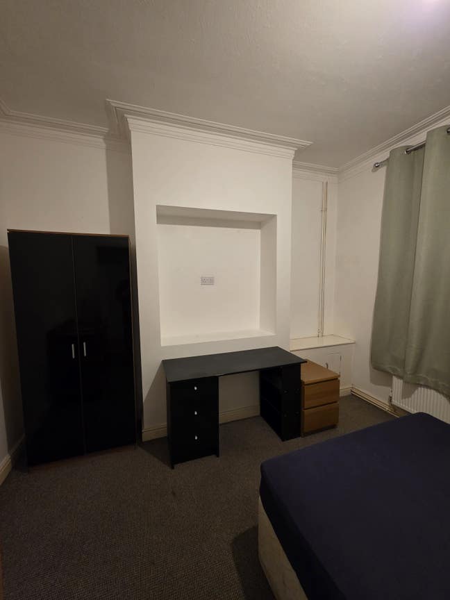 Nice house share in quiet area  Main Photo