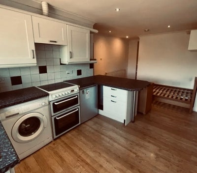 Studio flat for rent Ealing broadway Main Photo
