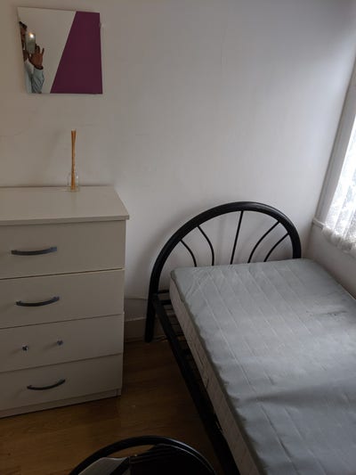 Lovely  Room with Bills &pound;500 Main Photo