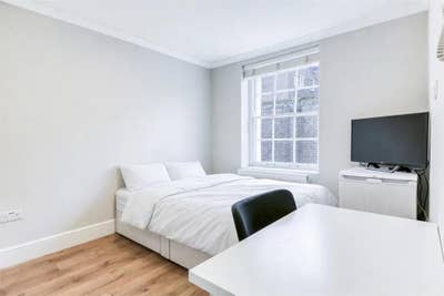 Includes Gas Water WIFI In House Double Room  Main Photo