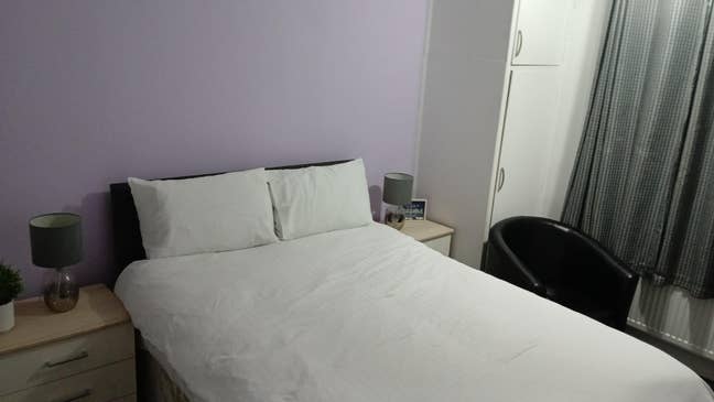 Serene room Main Photo