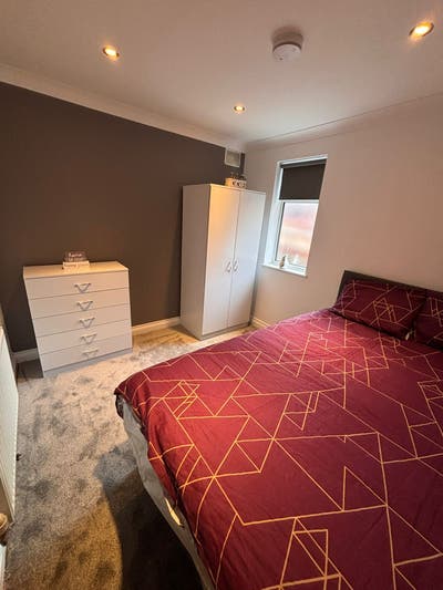 Limited time!! ONLY &pound;400  Double Room Main Photo
