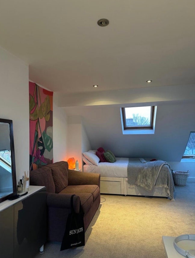 Double bedroom with ensuite  Main Photo