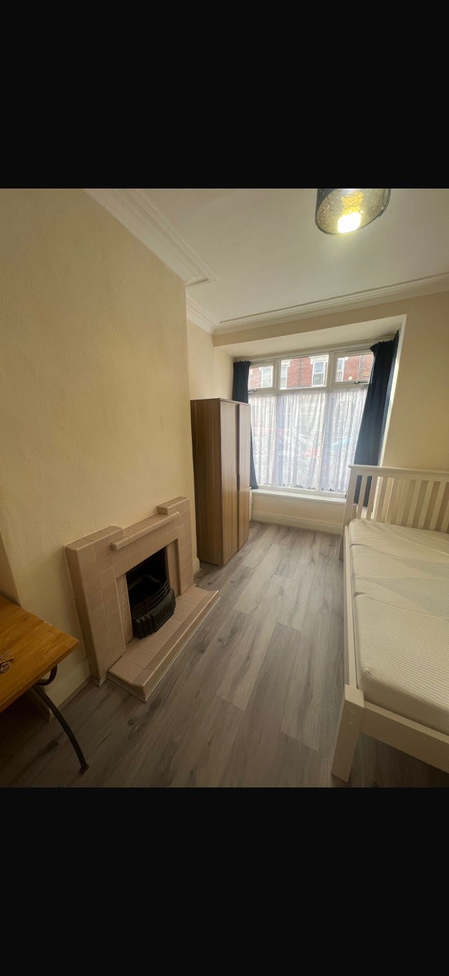  Female Onlyground Floor Room Clean & Quiet House  Main Photo