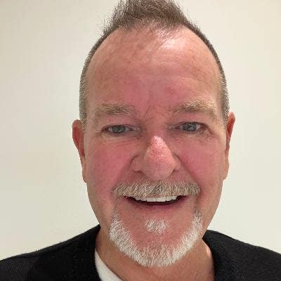 Seeking a room/share (LGBTQ preferred) Main Photo