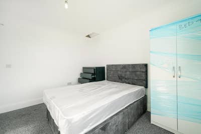 🏡 Newly Renovated House - 9mins to Station 🏡 Main Photo