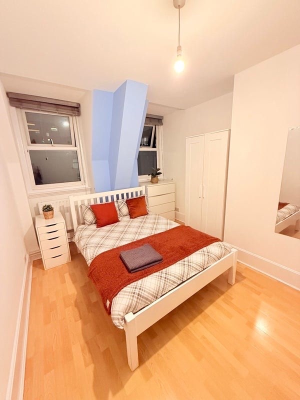 ✨ 🛏️ Double Rooms to Let in- Aldgate East Main Photo