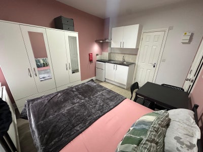 🏡 Studio Flat to Let in/ Harlesden  Main Photo