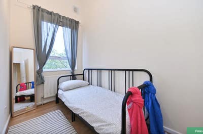 Comfy Room - 5min to Station - Close to Shops ! Main Photo
