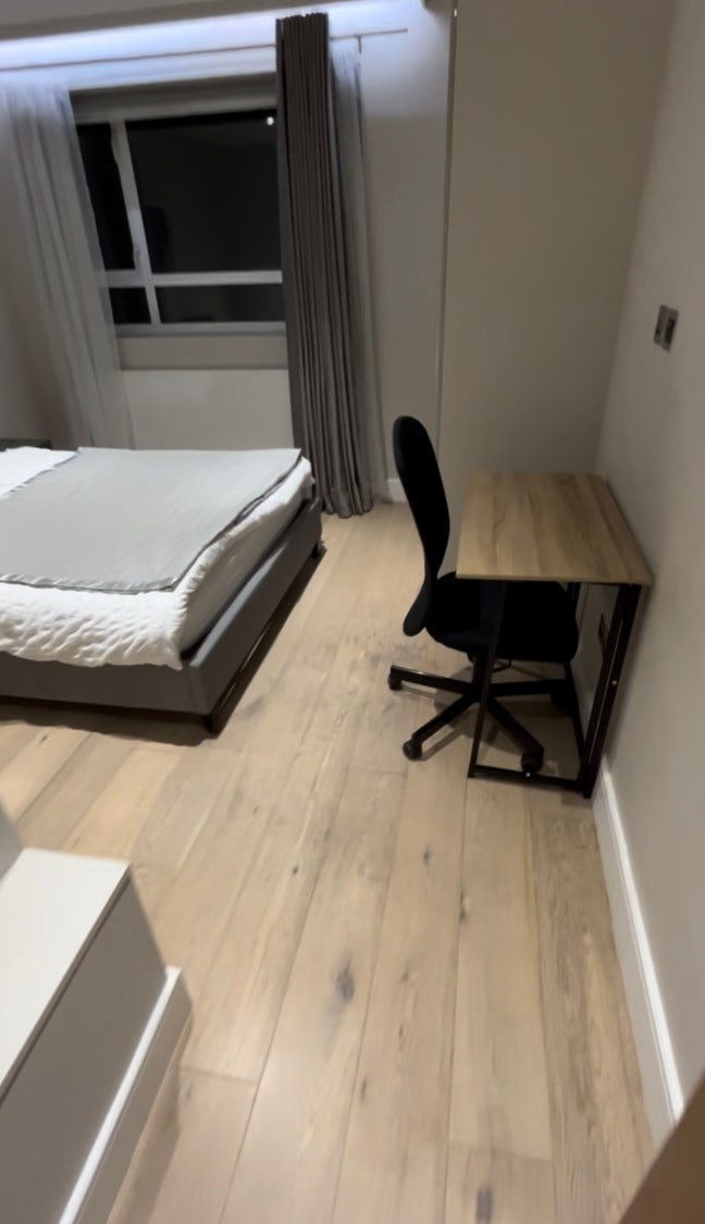 Modern furbished ENSUITE at Baker Street NW1 6DN Main Photo