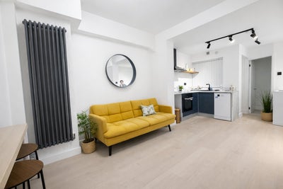 🏡 Beautiful 3-Bedroom House with Garden Liverpool Main Photo