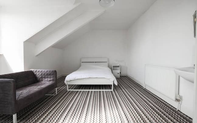 Large Double Room- Greenbank Ave, PL4 Main Photo