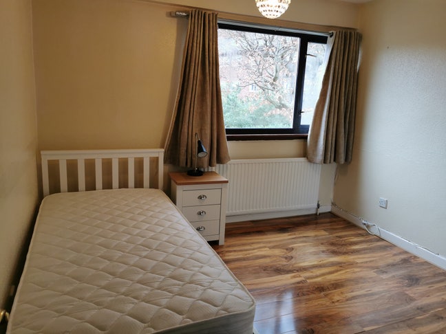  Double  room  |  Henbury (BS10)|  All  bills
 Main Photo