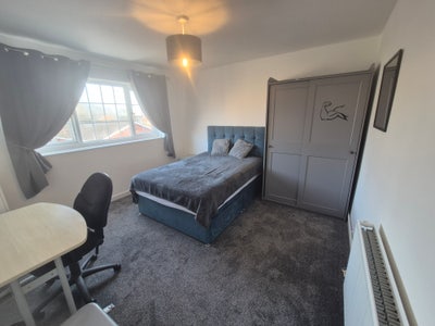 Sudbury Hill newly decorated bright large room Main Photo