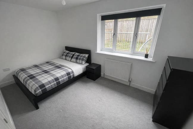 Torquay - Double Room - &pound;600 pcm/&pound;135 pw Main Photo