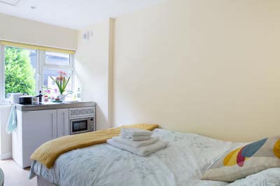 Cozy self-contained annex in Forest row Main Photo