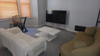 Single Room to Let – Lovely 2-Bedroom Flat Main Photo