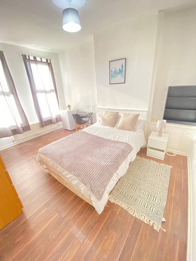 Bright rooms to let in a House. All biIls included Main Photo