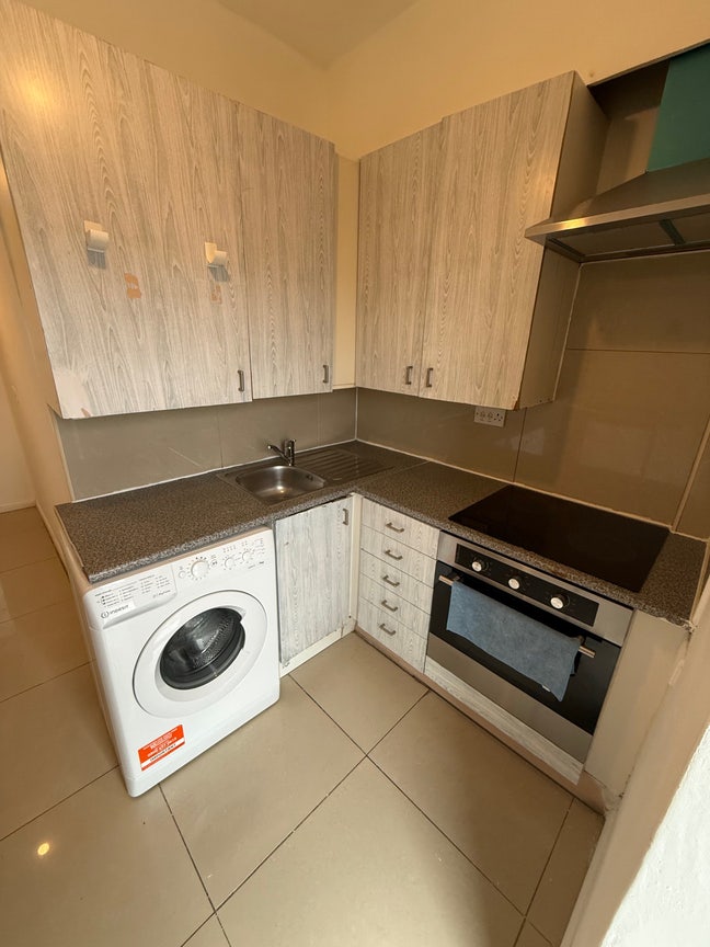 2 Bedroom Flat – Dalston – Private Terrace  Main Photo