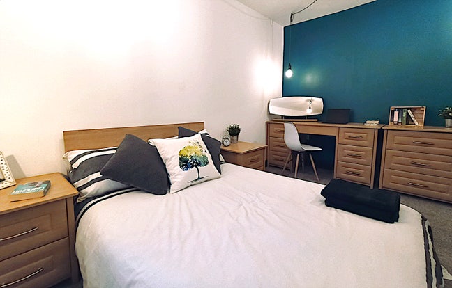 5☆ HouseShare All Bills + Cleaner Inc Main Photo