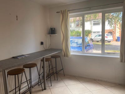 Rooms available at 5 Perne Avenue, Cambridge Main Photo