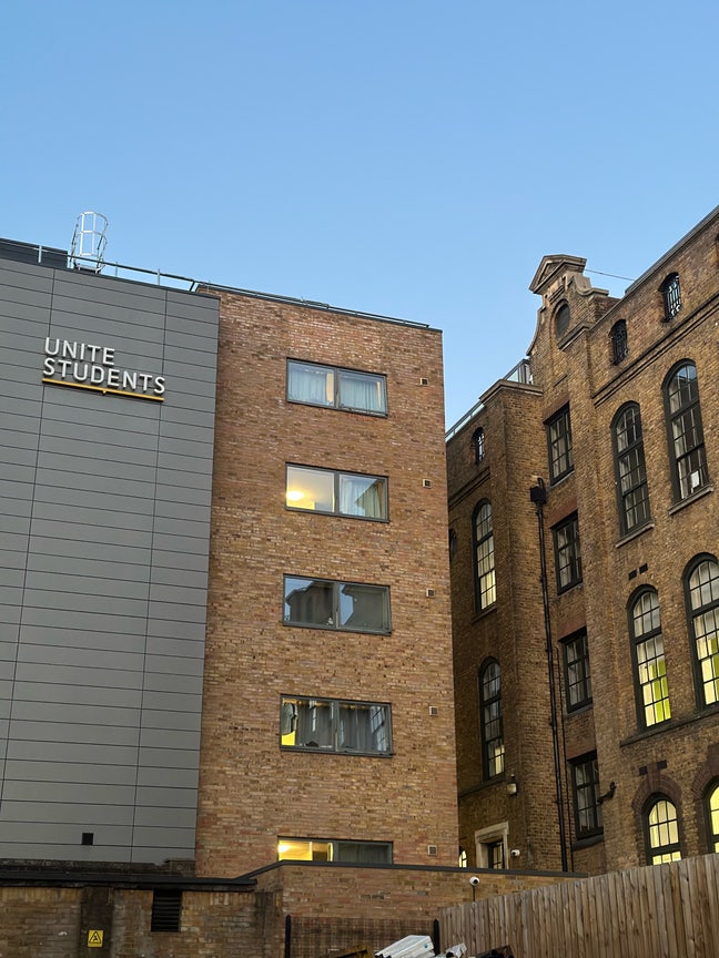 25% off! King’s Cross Elizabeth Croll House Main Photo