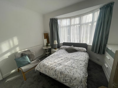Lovely Room for rent - Northolt   Main Photo