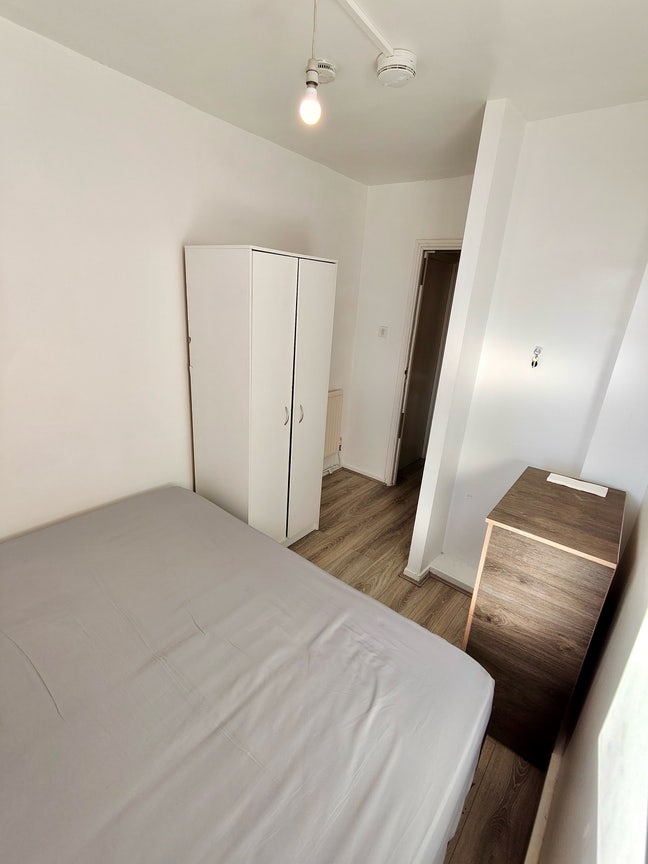 Fantastic Room in Stepney+Next Station+Bill Incl Main Photo