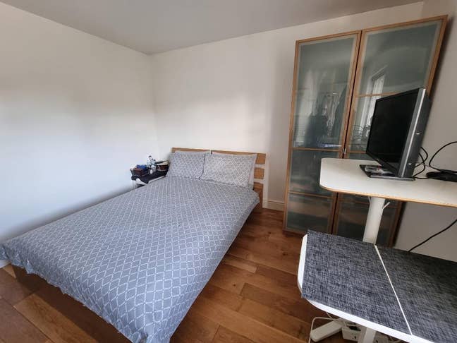Studio to let- Westway, Shepherd's Bush W12 Main Photo