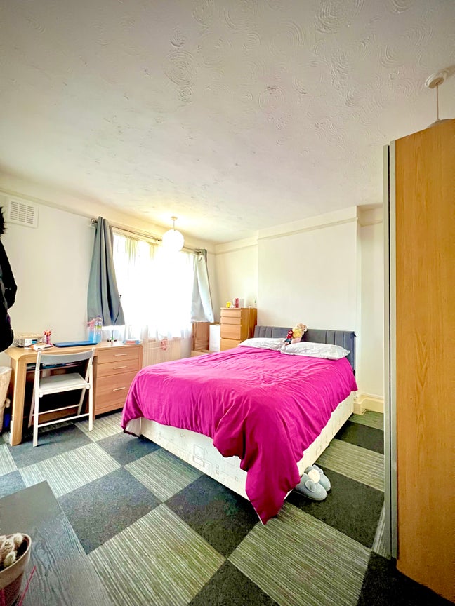 Double Room for rent in Brixton &pound;900 pcm Main Photo