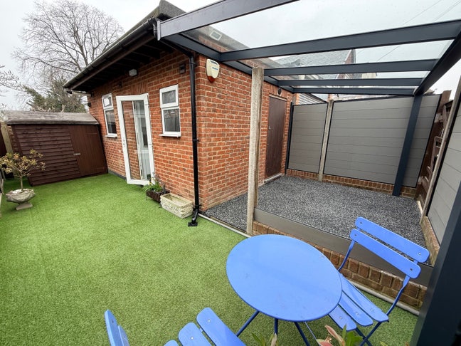 Studio with own garden & separate kitchen, Hendon Main Photo