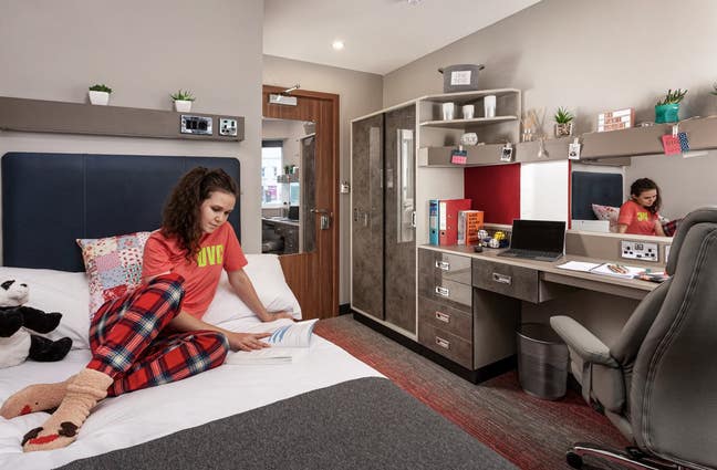 September 2026/27 | Bills Included | Gold Ensuite Main Photo