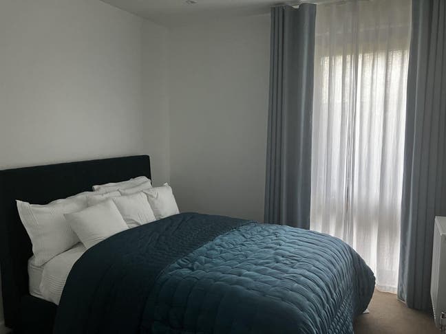 Double room near Twickenham train station TW1 Main Photo