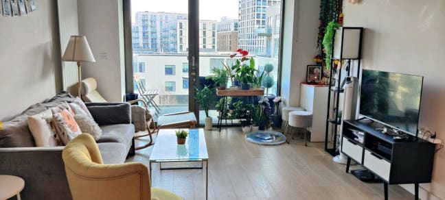 Double room in Royal wharf Main Photo