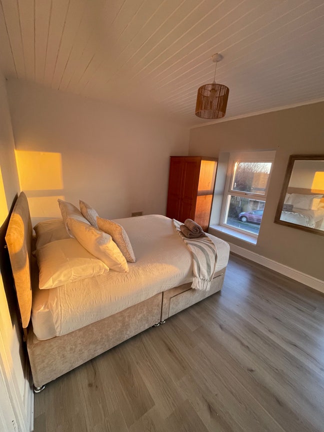 3 bedroom terrace house with  garden  Main Photo