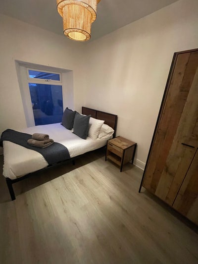 3 bedroom terrace house Main Photo