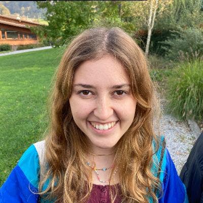 Hi, I am a 23-year-old girl from Italy. I am ... Main Photo