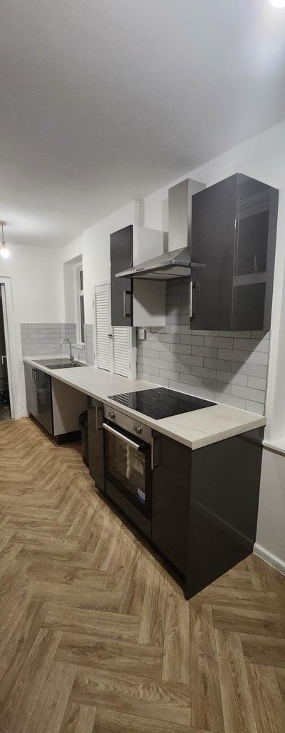 Double Room 5 min from central line  Main Photo