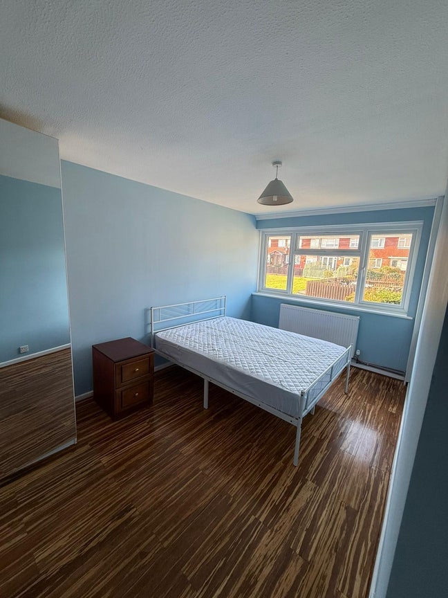 Newly renovated 4 bedroom house near UCA available Main Photo