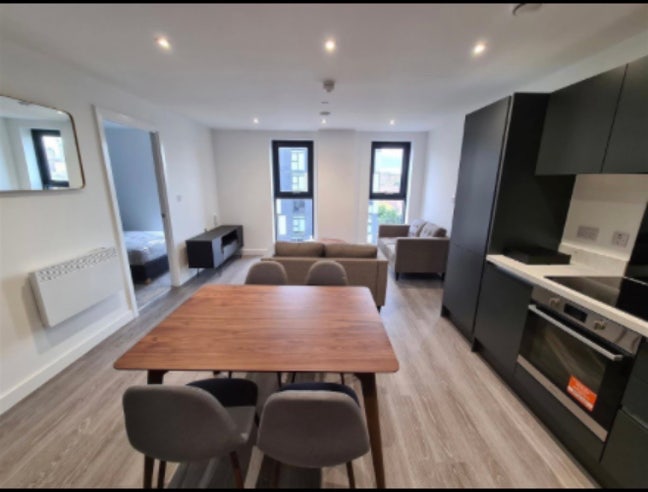 Double En- Suite Room - 7Th Floor - Bills Include Main Photo