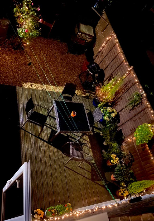 Your home next to Earlsfield station Main Photo