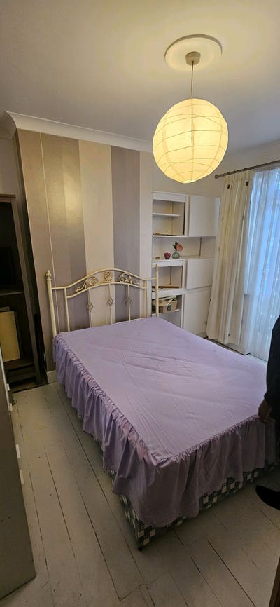 Room including bills Chingford  Main Photo
