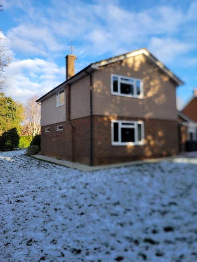 Double Room in Modern House Main Photo