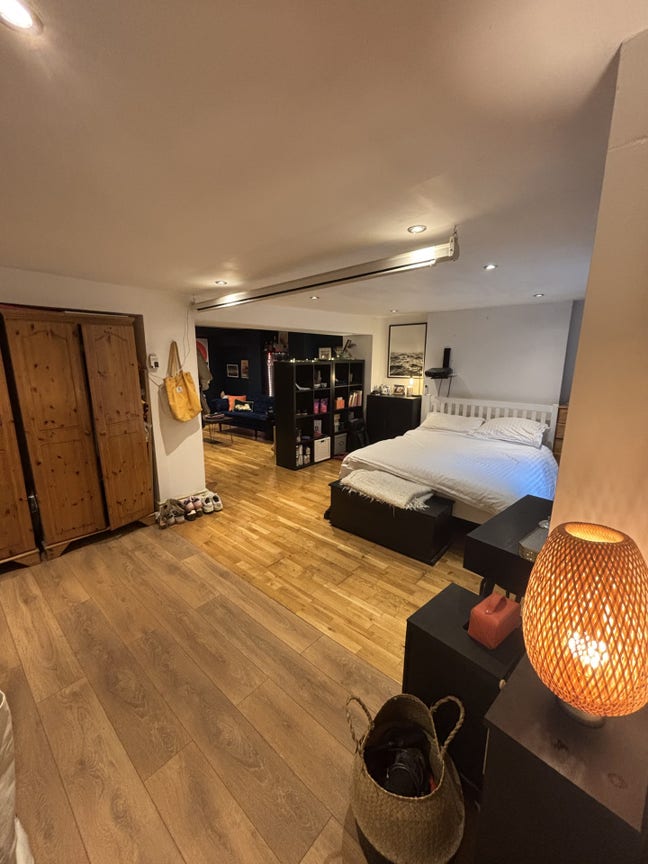 Double room near Burgess Park  Main Photo