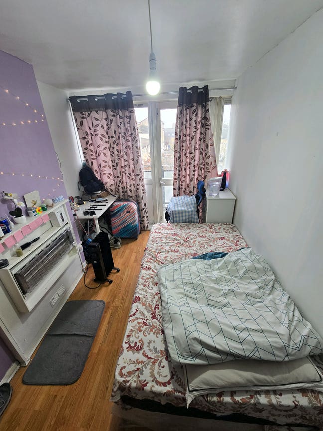 Double Room @Stepney/whitechapel with Balcony Main Photo